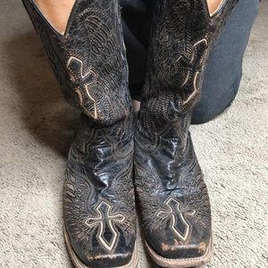 Size 11 Corral boots